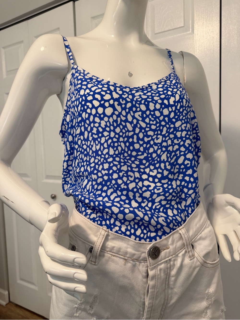 Style Cheat cami top in cobalt blue - Picture 5 of 9
